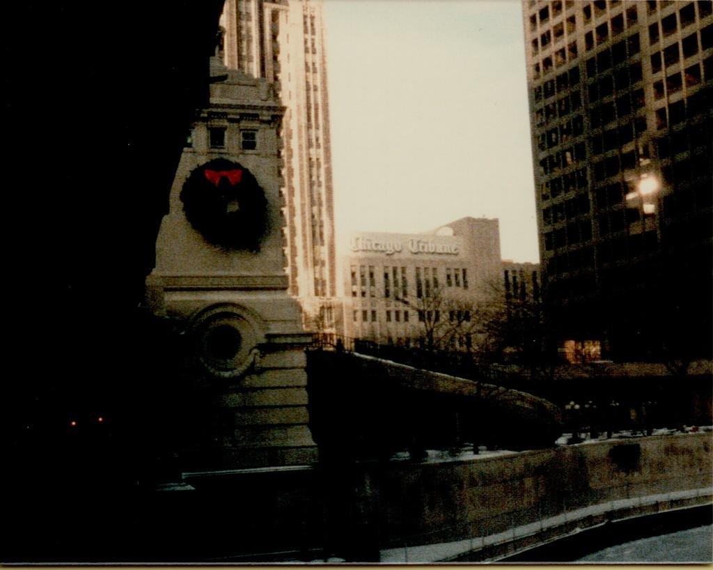 Downtown Chicago 1:86-6