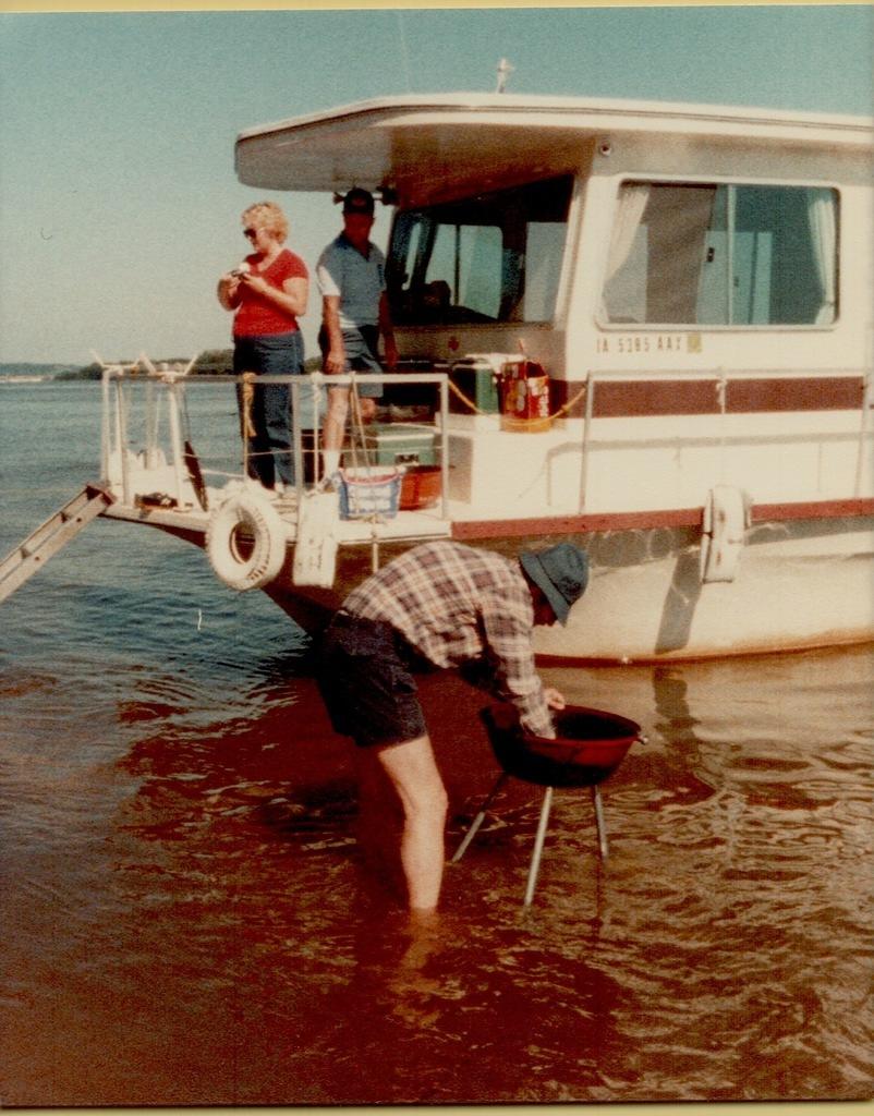 Houseboating 1982-2