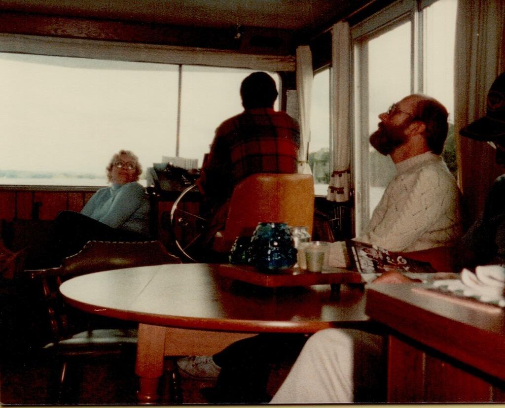 Houseboating 1982-9