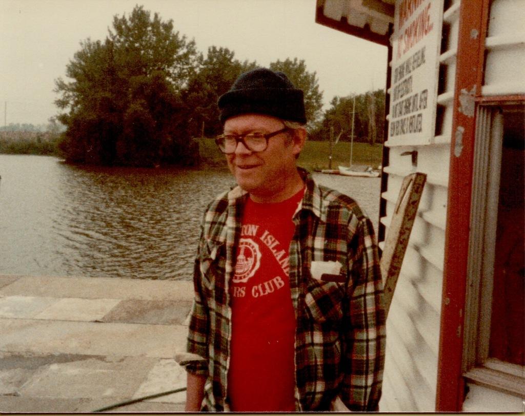 Houseboating 1983-7
