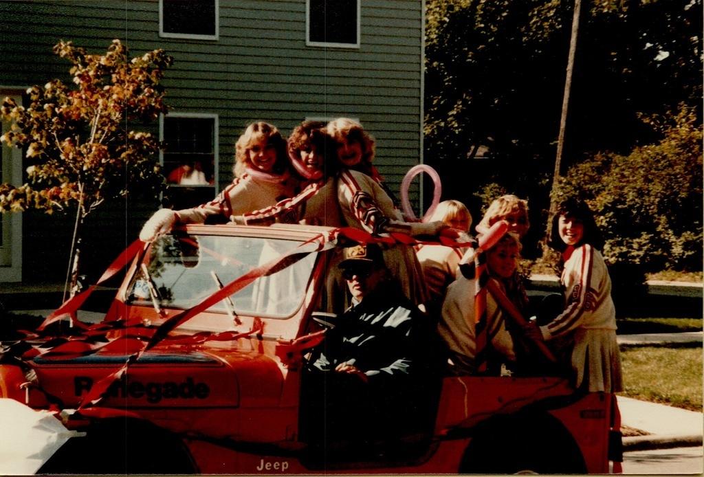 Maine South Homecoming Parade 1985-34