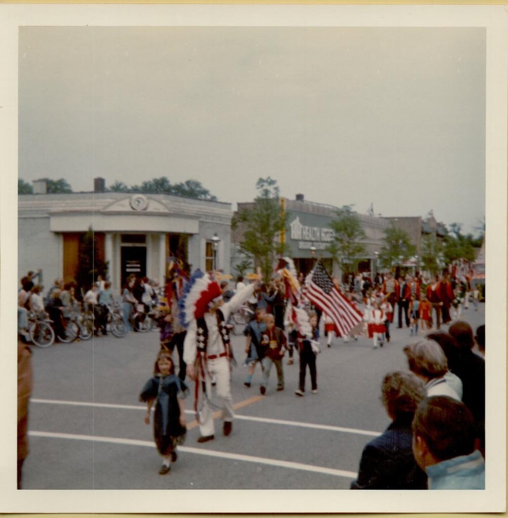 Memorial Day Parade 1974-8