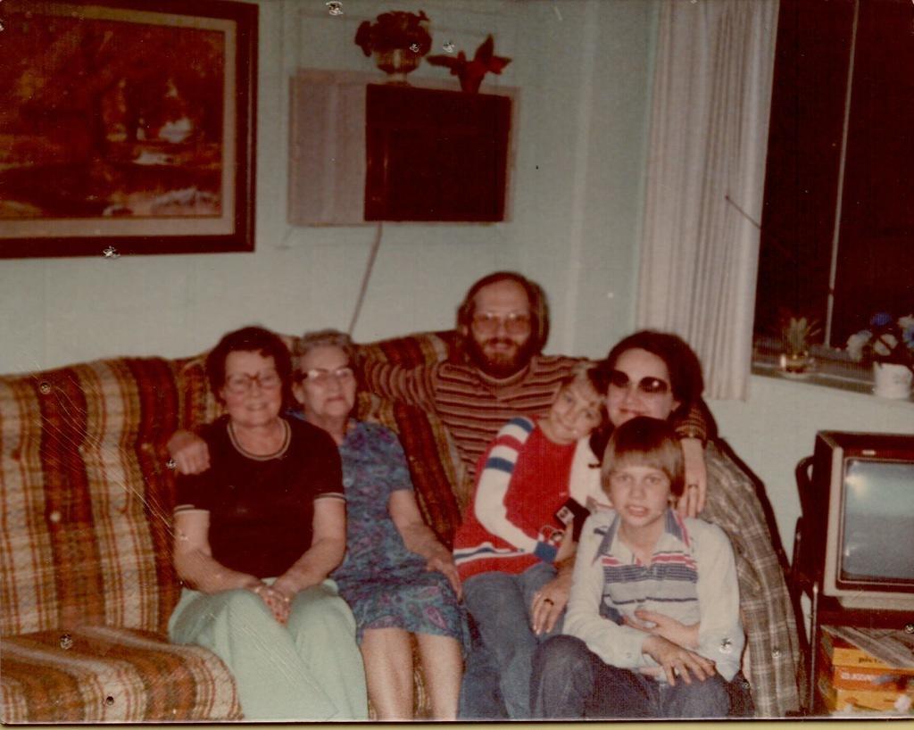 Susie Kelley w: Bob Karen, Jeff & Tim Musa Lucille Kedge 1978