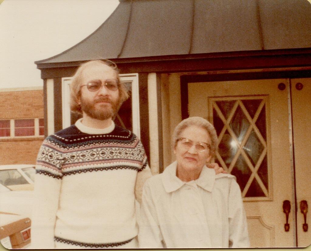 Susie Kelley w: Bob Musa Easter 1979
