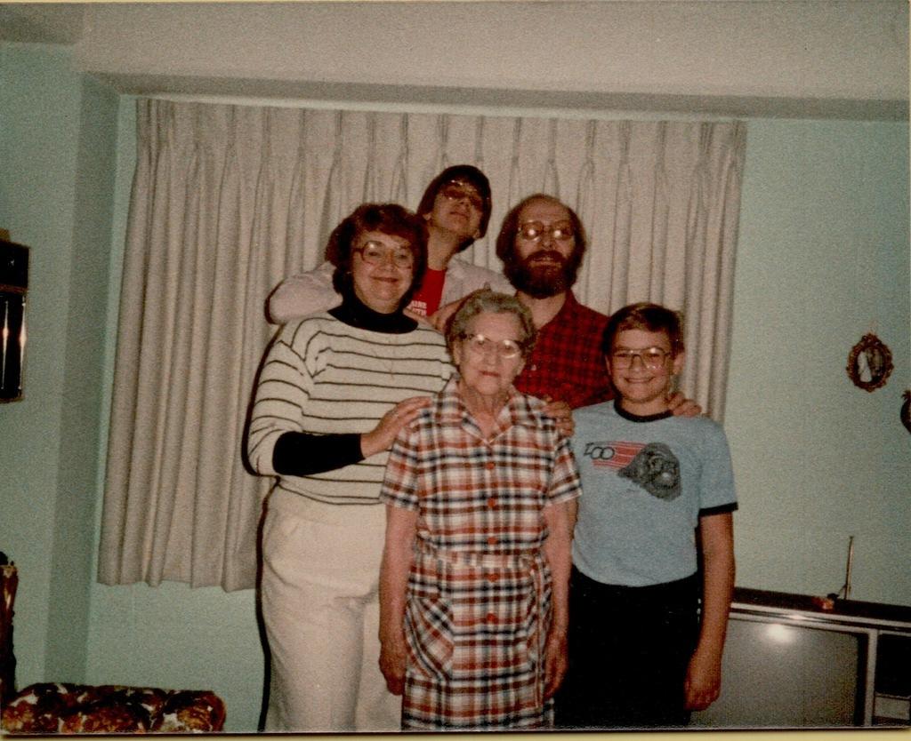 Susie Kelley w: Karen, Bob Tim & Jeff Musa, 1983