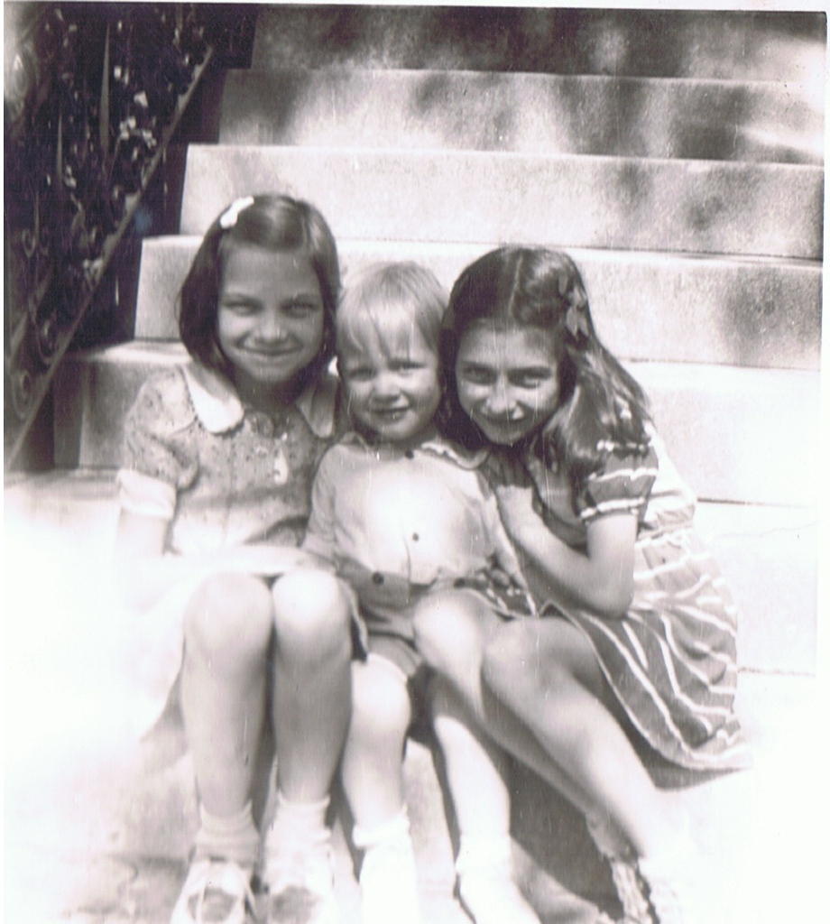 Mary, Bob & Gladys Musa summer 1941