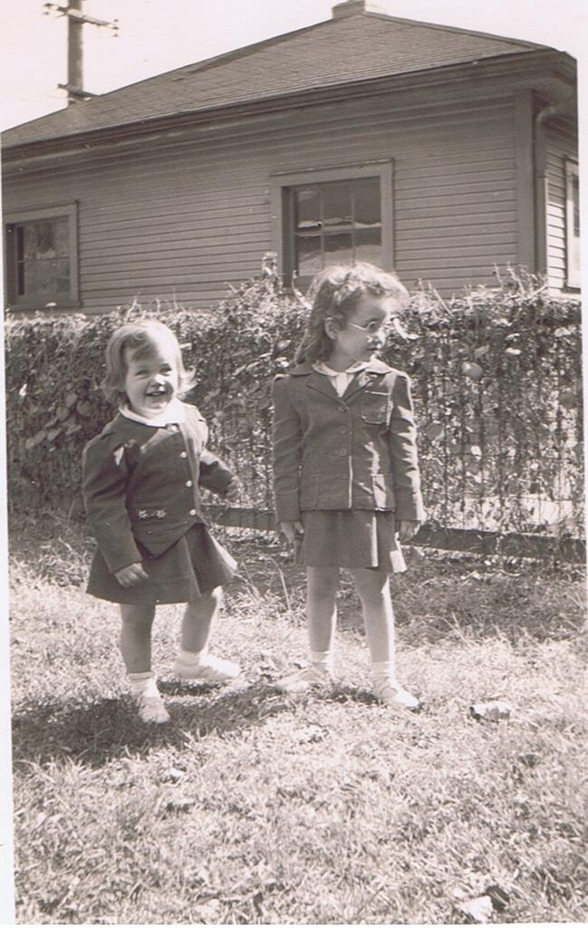 Karen & Beverly Baxter 10/1942