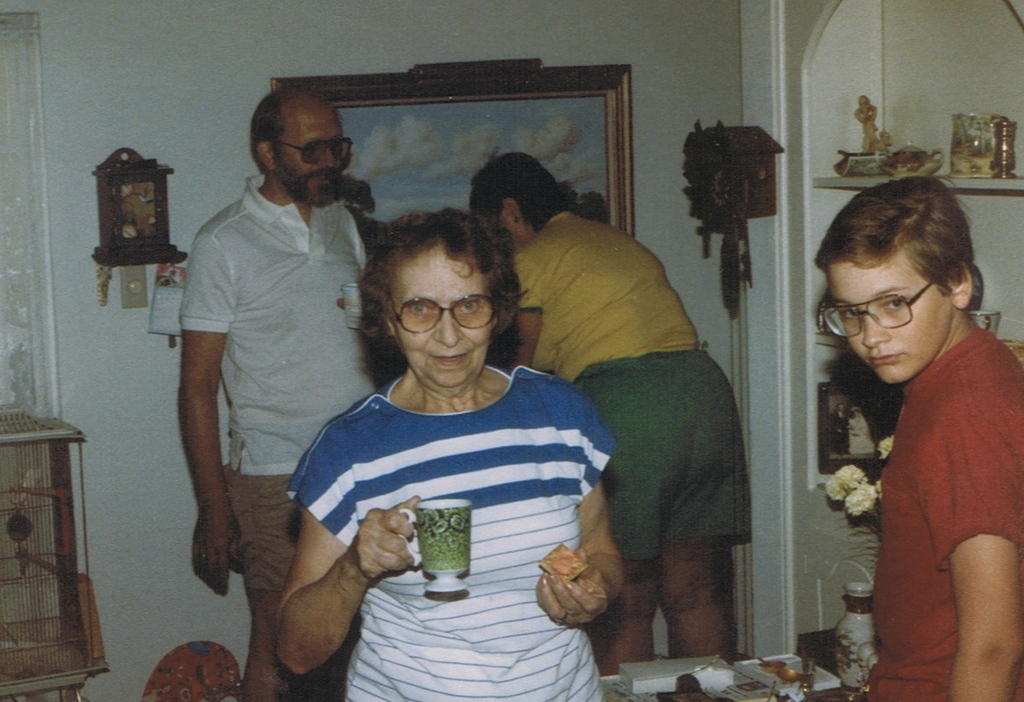 Musa's in Houston for Ken & Wilma Baxter's 50th Anniversary 8/1985