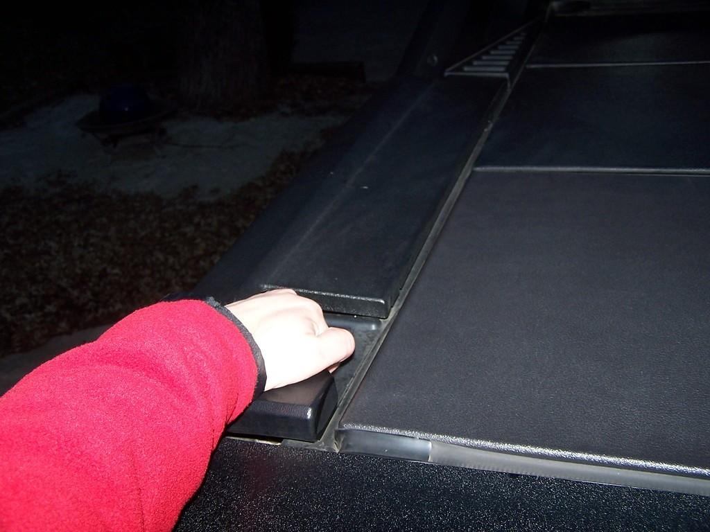 Plus hand holds built into the side rail