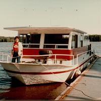 Houseboating 1984-21