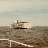 Houseboating 1984-29