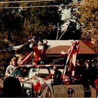 Maine South Homecoming Parade 1985-38