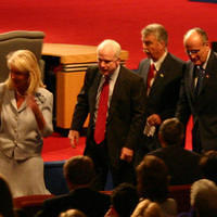 John McCain and Rudy Giuliani entering the debate hall shortly before start time