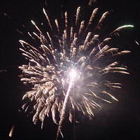 fireworks_100.jpg